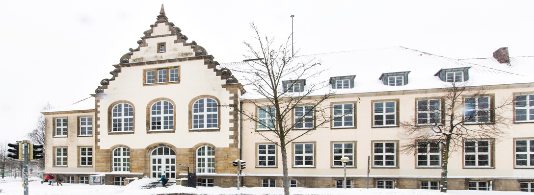 Bibliothek Alte Münze im Schnee, Foto: Barbara Mönkediek / Universitätsbibliothek